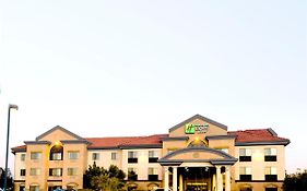 Holiday Inn Express in Barstow Ca