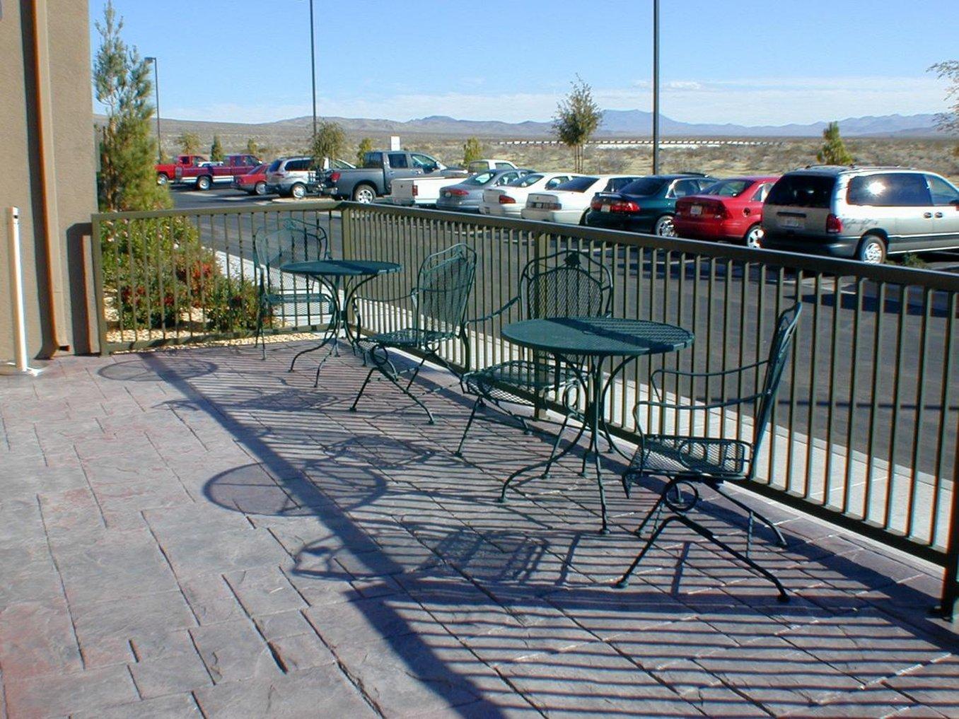 Holiday Inn Express Hotel & Suites Barstow, An Ihg Hotel Exterior photo